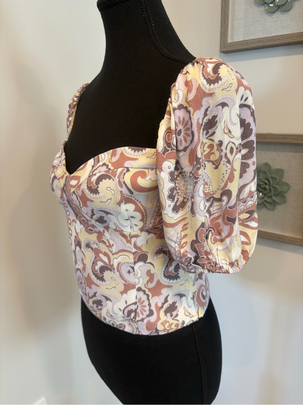 Aritzia Wilfred Novella Paisley Smocked Sweetheart Puff Sleeve Crop Top EUC - Picture 2 of 9